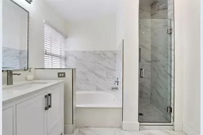 3070  Martello Dr, Margate, FL 33063 - Photo 14