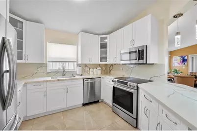 3070  Martello Dr, Margate, FL 33063 - Photo 8