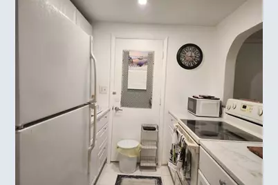 17090 NE 14th Ave, Unit #211, North Miami Beach, FL 33162 - Photo 10