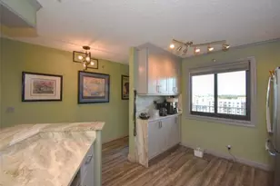 2238 N Cypress Bend Dr, Pompano Beach, FL 33069 - Photo 10