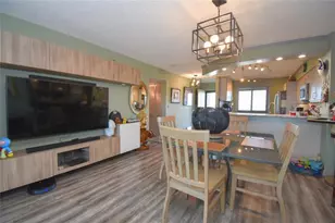 2238 N Cypress Bend Dr, Pompano Beach, FL 33069 - Photo 12