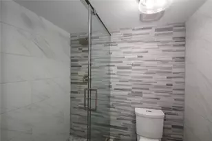 2238 N Cypress Bend Dr, Pompano Beach, FL 33069 - Photo 22