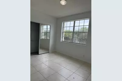 7813  Sanibel Dr, Tamarac, FL 33321 - Photo 14