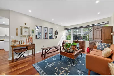 10912 NW 69th St, Doral, FL 33178 - Photo 8