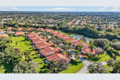 7639  Seafoam Ct, Boynton Beach, FL 33437 - Photo 2