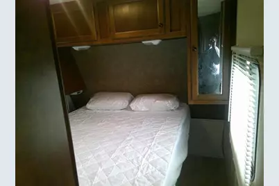 19115 NE Miami Ct, Miami, FL 33179 - Photo 6