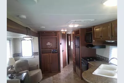 19115 NE Miami Ct, Miami, FL 33179 - Photo 2