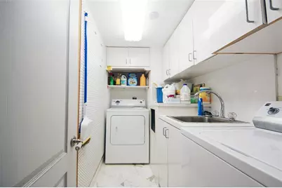 2480  Presidential Way, Unit #1004, West Palm Beach, FL 33401 - Photo 38