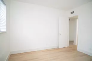 701 Pine Dr, Pompano Beach, FL 33060 - Photo 12