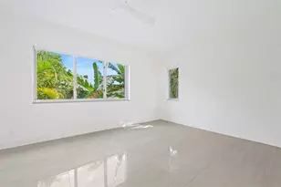 240 Shore Ct, Lauderdale by the Sea, FL 33308 - Photo 12