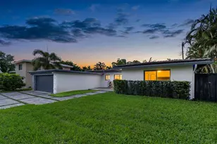 2117 NE 29th St, Fort Lauderdale, FL 33306 - Photo 2