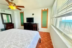 2101 S Ocean Dr, Hollywood, FL 33019 - Photo 32