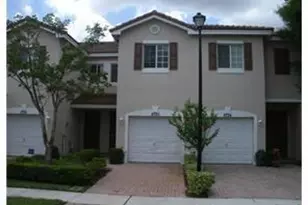 8720 Cypress Walk Ct, Tamarac, FL 33321 - Photo 2
