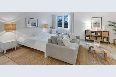 2301  Collins Ave, Unit #323, Miami Beach, FL 33139 - Photo 8