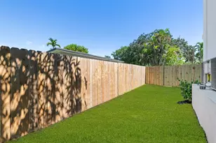 1401 NE 16th Ave, Fort Lauderdale, FL 33304 - Photo 14