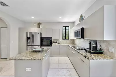 1588  Passion Vine Cir, Unit #1588, Weston, FL 33326 - Photo 10