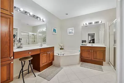 1588  Passion Vine Cir, Unit #1588, Weston, FL 33326 - Photo 22