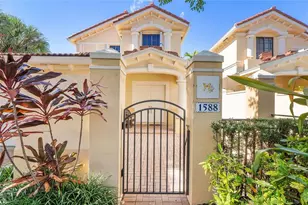 1588 Passion Vine Cir, Weston, FL 33326 - Photo 2