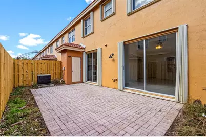 8520 NW 139th Ter, Unit #1602, Miami Lakes, FL 33016 - Photo 36