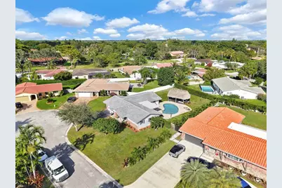 9921 NW 38th St, Coral Springs, FL 33065 - Photo 12