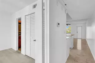 801 NE 18th Ct Unit, Fort Lauderdale, FL 33305 - Photo 6