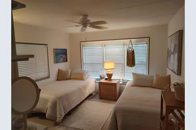 142 W Caribbean, Port Saint Lucie, FL 34952 - Photo 16