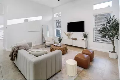 9750  Lakeview Ln, Parkland, FL 33076 - Photo 4