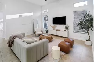 9750 Lakeview Ln, Parkland, FL 33076 - Photo 4