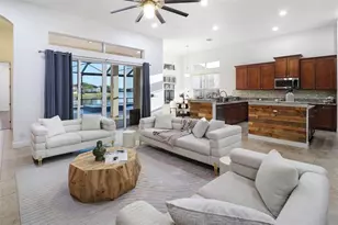 9750 Lakeview Ln, Parkland, FL 33076 - Photo 8