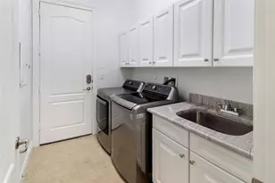 9750 Lakeview Ln, Parkland, FL 33076 - Photo 22