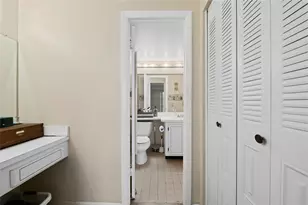 3150 W Rolling Hills Cir, Davie, FL 33328 - Photo 10