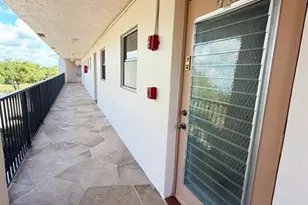 10444 NW 30th Ct, Sunrise, FL 33322 - Photo 2