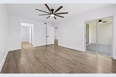 4734  Lucerne Lakes Blvd, Unit #303, Lake Worth, FL 33467 - Photo 4