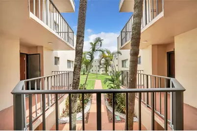 5250  Las Verdes Cir, Unit #212, Delray Beach, FL 33484 - Photo 30