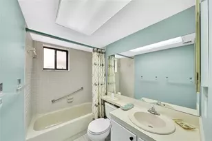 5250 Las Verdes Cir, Delray Beach, FL 33484 - Photo 24