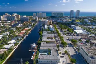 2621 NE 1st St, Pompano Beach, FL 33062 - Photo 8