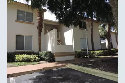 12104  Glenmoor Dr, Unit #12104, West Palm Beach, FL 33409 - Photo 1