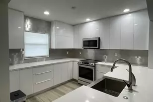 250 NE 20th St, Boca Raton, FL 33431 - Photo 6