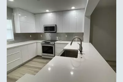 250 NE 20th St, Unit #210, Boca Raton, FL 33431 - Photo 8