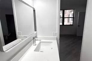 214 Lake Pointe Dr, Oakland Park, FL 33309 - Photo 4