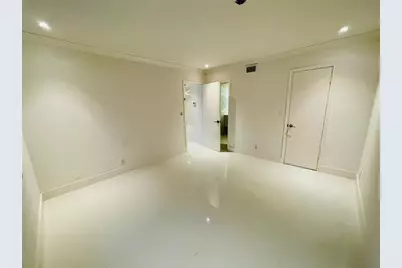 3125  Oakland Shores Dr, Unit #203, Fort Lauderdale, FL 33309 - Photo 4