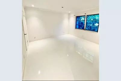 3125  Oakland Shores Dr, Unit #203, Fort Lauderdale, FL 33309 - Photo 2