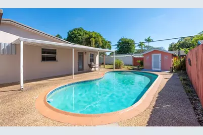 2016 SW 37th Ave, Fort Lauderdale, FL 33312 - Photo 2