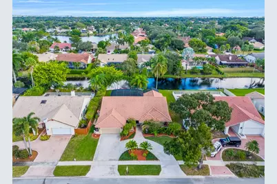 1120 NW 100th Way, Plantation, FL 33322 - Photo 50