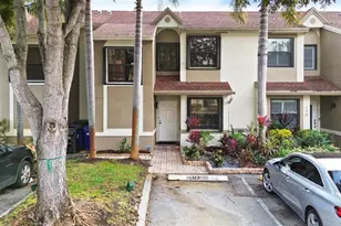 246 City View Dr, Fort Lauderdale, FL 33311 - Photo 2