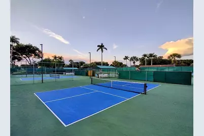 8592  Flamingo Dr, Boca Raton, FL 33496 - Photo 40