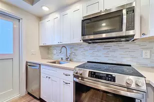 2050 NE 39th St, Lighthouse Point, FL 33064 - Photo 6