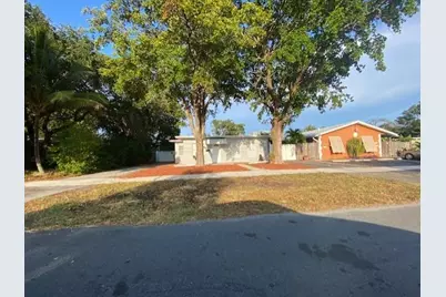 224 NE 18th Ave, Pompano Beach, FL 33060 - Photo 18