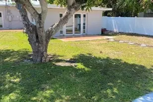 224 NE 18th Ave, Pompano Beach, FL 33060 - Photo 12