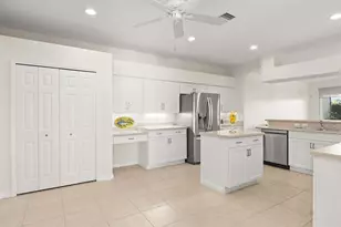 413 W Tangerine Square, Vero Beach, FL 32968 - Photo 14